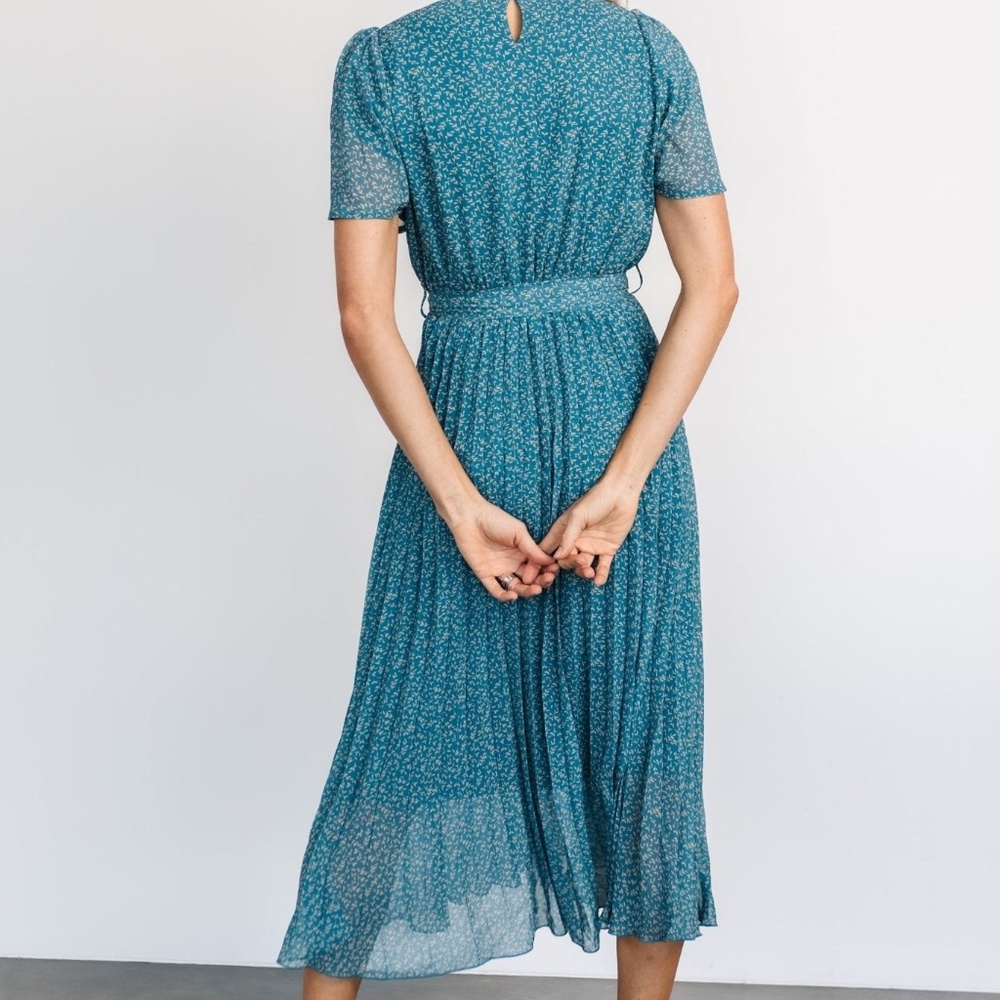 Baltic Born Prim Pleated Dress | Persian Blue Print Size MM - Picture 5 of 5